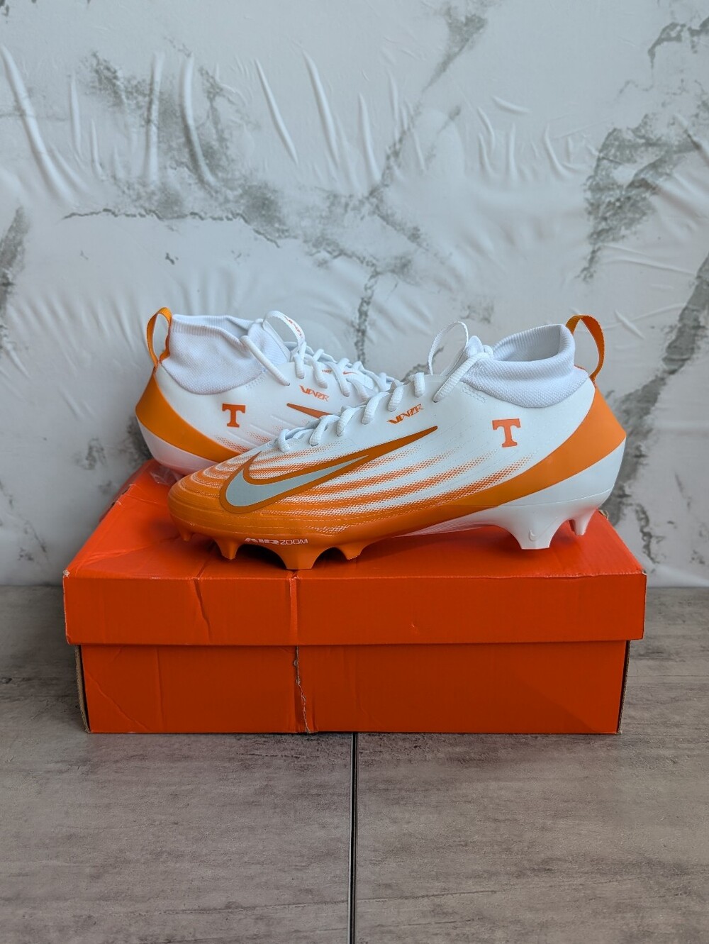 Nike Zoom Air Vapor Pro Tennessee Orange NCAA Football Cleats Size 9.5 NWT